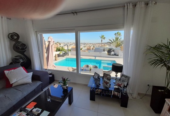 Herverkoop - Vrijstaande Villa -
Rojales - Ciudad Quesada