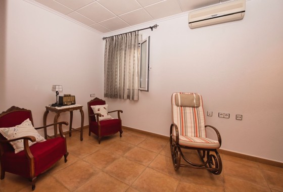 Sprzedaż - Willa wolnostojąca -
Benijofar