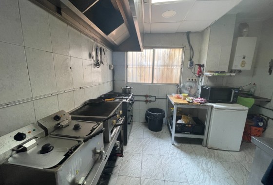 Sprzedaż - Reklama w telewizji -
Torrevieia - Comunidad Valenciana