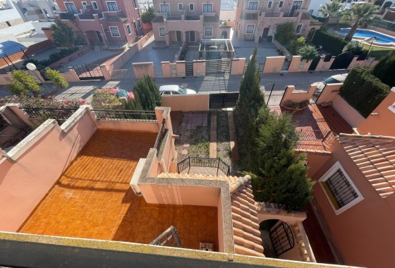 Venta - Casa de pueblo -
Los Montesinos - La Herrada