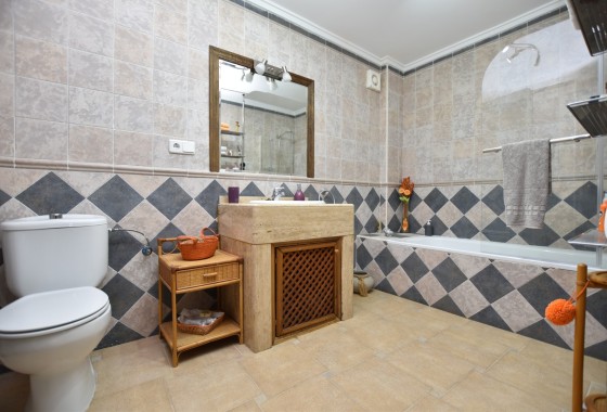 Sale - Detached Villa -
Algorfa - Montemar