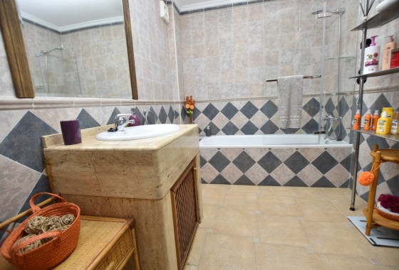 Sale - Detached Villa -
Algorfa - Montemar