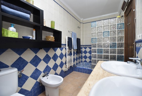 Sale - Detached Villa -
Algorfa - Montemar