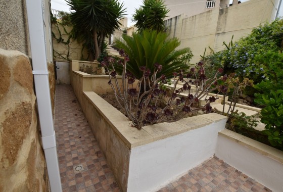 Sale - Detached Villa -
Algorfa - Montemar