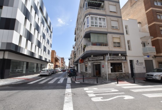 Venta - Apartamento / Piso -
Torrevieja