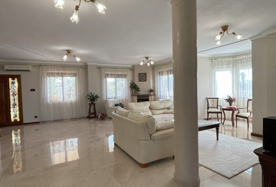 Sprzedaż - Willa wolnostojąca -
Ciudad Quesada