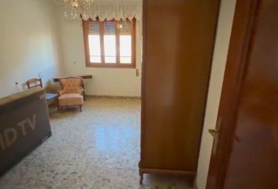 Venta - Casa de pueblo -
Los Alcazares