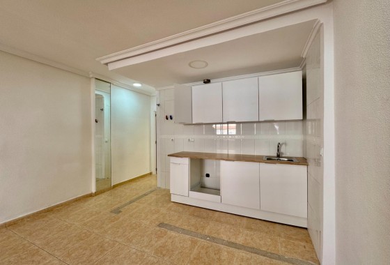 Herverkoop - Appartement / Flat -
Torrevieja - Center