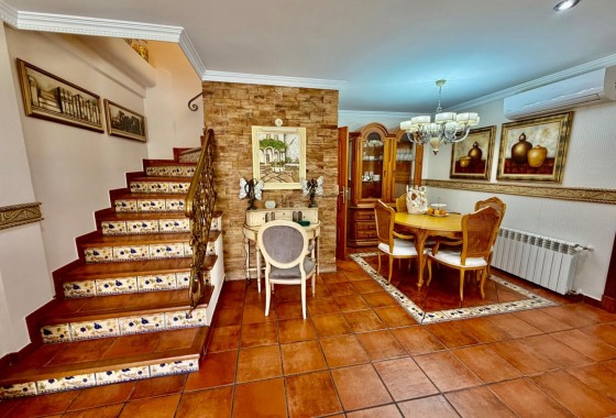 Herverkoop - Halfvrijstaande villa -
Orihuela Costa - La Zenia