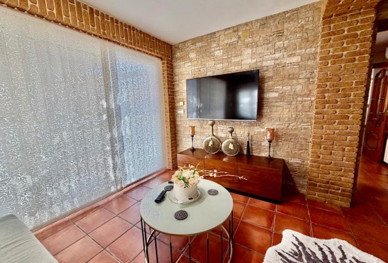 Herverkoop - Halfvrijstaande villa -
Orihuela Costa - La Zenia