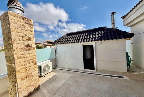 Herverkoop - Halfvrijstaande villa -
Orihuela Costa - La Zenia