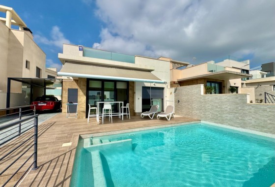 Herverkoop - Vrijstaande Villa -
San Miguel de Salinas - Bellavista