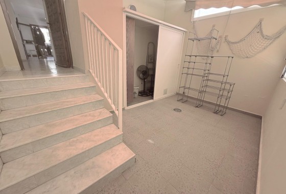 Resale - Wohnung / Appartement -
Torrevieja - La Mata