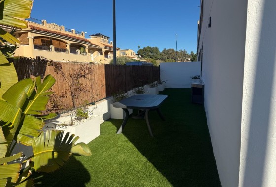 Sprzedaż - Apartament / Mieszkanie -
Pilar de la Horadada - RioMar