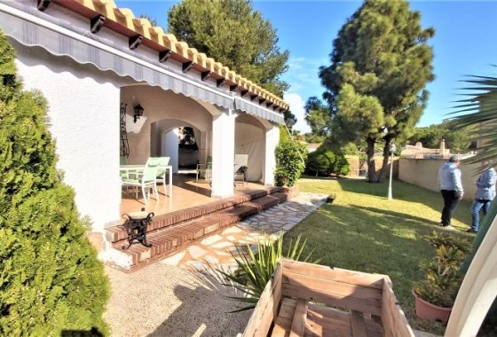 Herverkoop - Vrijstaande Villa -
Torrevieja