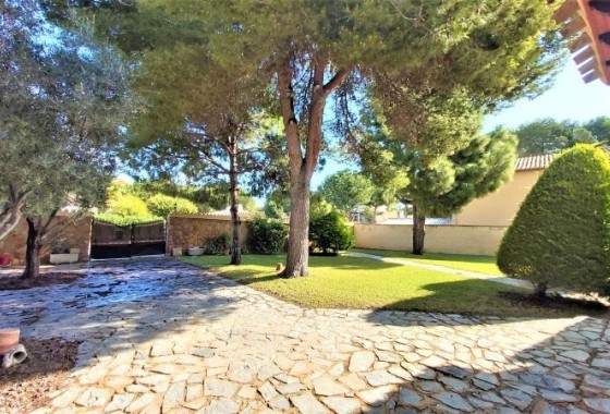 Herverkoop - Vrijstaande Villa -
Torrevieja