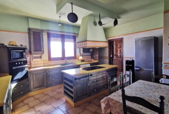 Herverkoop - Vrijstaande Villa -
Orihuela