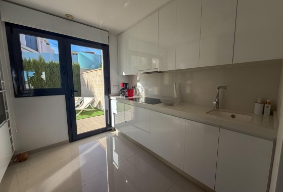 Venta - Chalet Independiente -
San Miguel de Salinas - Bellavista