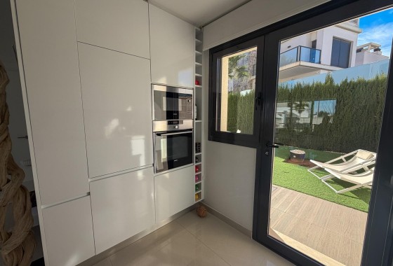 Venta - Chalet Independiente -
San Miguel de Salinas - Bellavista