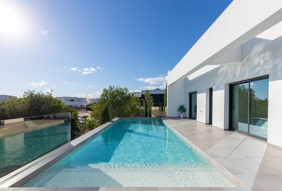 Herverkoop - Vrijstaande Villa -
Orihuela - Las Colinas Golf