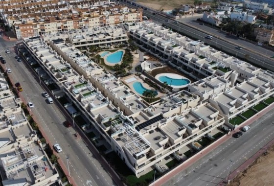 Resale - Wohnung / Appartement -
Torrevieja