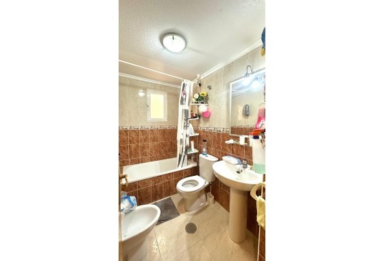Resale - Wohnung / Appartement -
Torrevieja - Estacion de autobuses