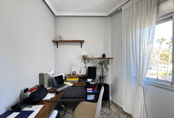 Resale - Wohnung / Appartement -
Torrevieja - Playa del Cura