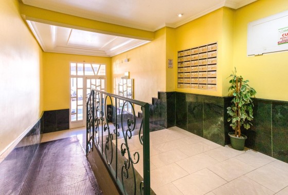 Herverkoop - Appartement / Flat -
Torrevieja - Center