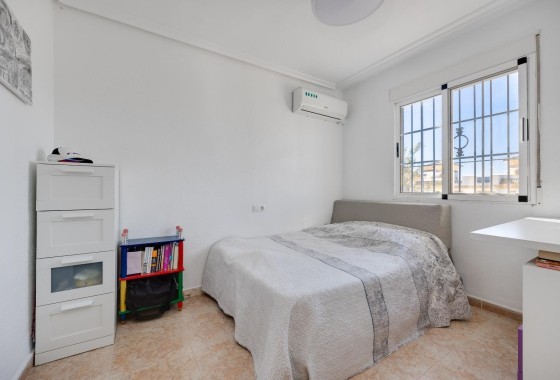 Resale - Stadthaus -
Torrevieja - Aguas Nuevas
