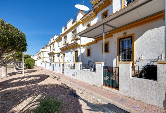 Resale - Stadthaus -
Torrevieja - Aguas Nuevas