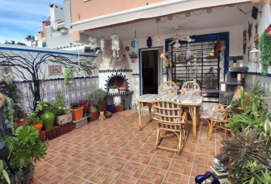 Venta - Apartamento / Piso -
Torrevieja