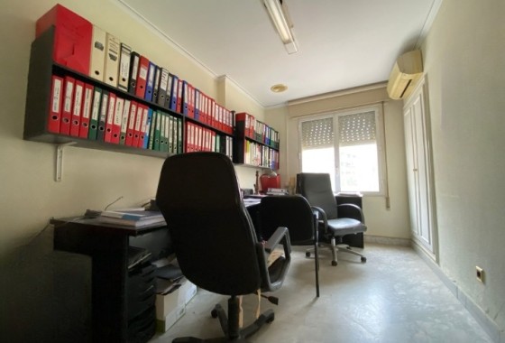 Resale - Wohnung / Appartement -
Torrevieja - Costa Blanca