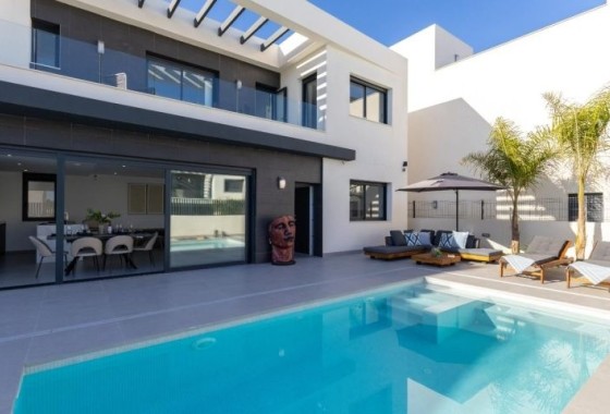 Resale - Freistehende Villa -
Algorfa