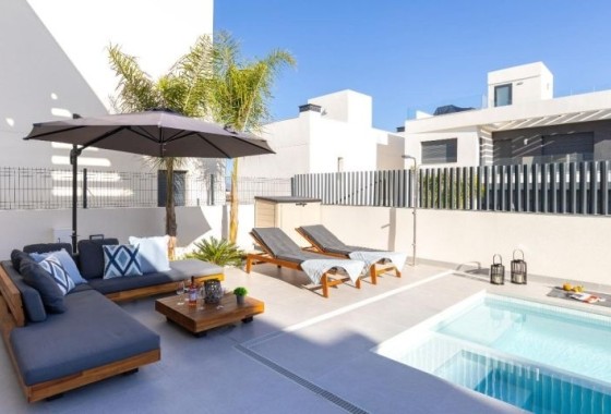 Resale - Freistehende Villa -
Algorfa