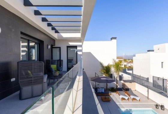 Resale - Freistehende Villa -
Algorfa