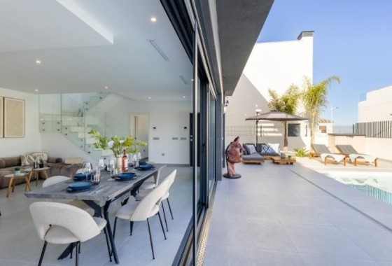 Resale - Freistehende Villa -
Algorfa