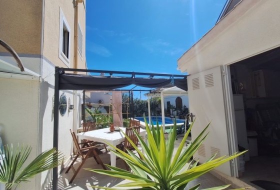 Resale - Freistehende Villa -
Orihuela Costa