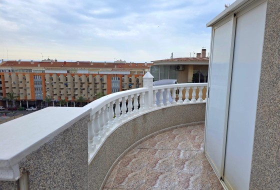 Herverkoop - Appartement / Flat -
Torrevieja - Estacion de autobuses