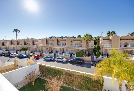 Herverkoop - Stadswoning -
Orihuela Costa - Las Filipinas