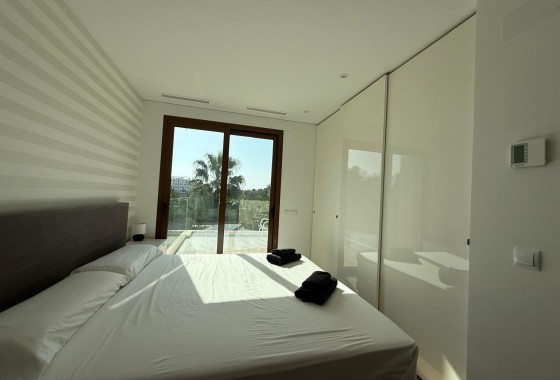 Resale - Freistehende Villa -
Orihuela - Las Colinas Golf