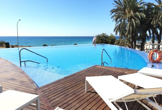 Resale - Freistehende Villa -
Orihuela - Las Colinas Golf