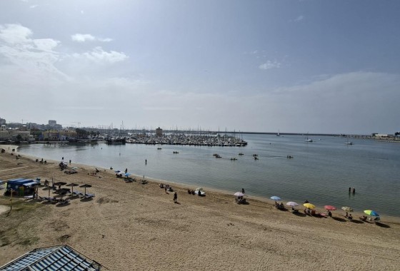Herverkoop - Appartement / Flat -
Torrevieja - Acequion