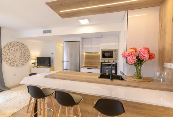 Sprzedaż - Apartament / Mieszkanie -
Torrevieja - Punta Prima