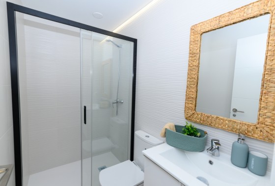 Sprzedaż - Apartament / Mieszkanie -
Torrevieja - Punta Prima