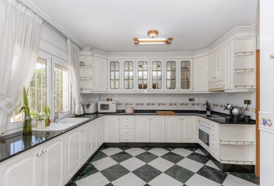 Revente - Villa Individuelle -
Torrevieja - Torreta florida