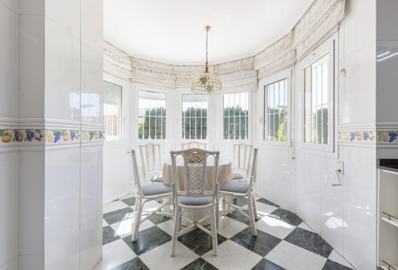 Revente - Villa Individuelle -
Torrevieja - Torreta florida