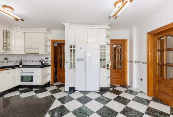 Revente - Villa Individuelle -
Torrevieja - Torreta florida