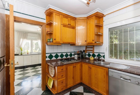 Revente - Villa Individuelle -
Torrevieja - Torreta florida