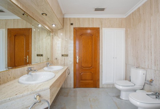 Revente - Villa Individuelle -
Torrevieja - Torreta florida