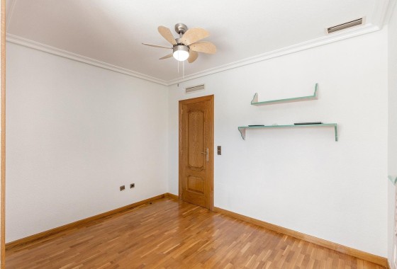 Revente - Villa Individuelle -
Torrevieja - Torreta florida